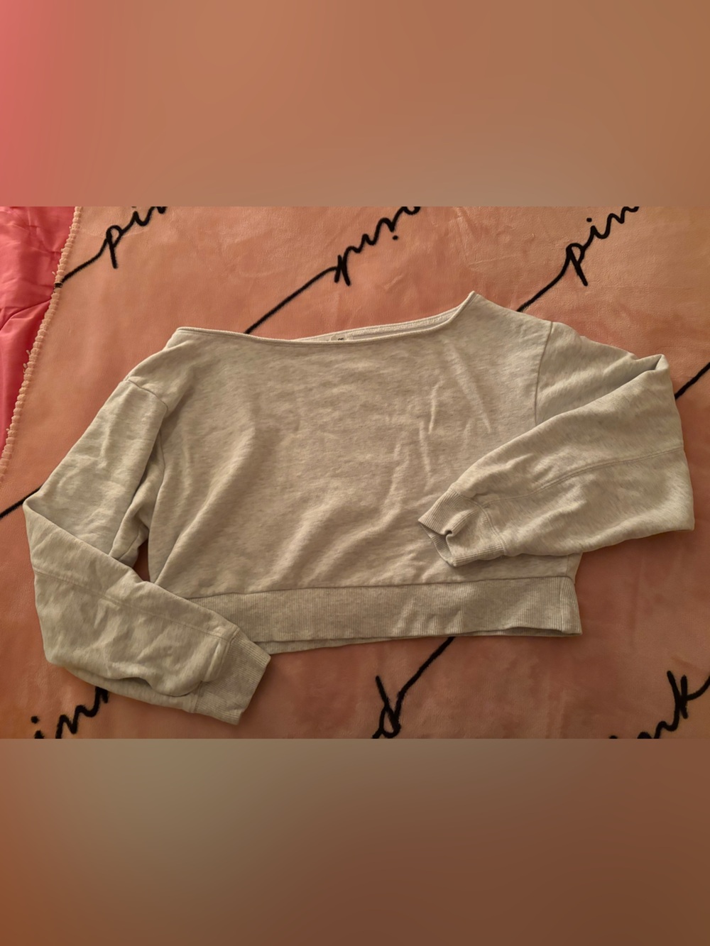 Garage off shoulder sweatshirt